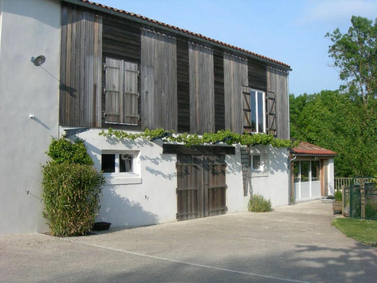 הוילה Gite Charmant Au Bord De L'Eau Avec Canoes, Terrasse Et Jardin A Damvix, Au Coeur Du Marais Poitevin. - Fr-1-426-354 מראה חיצוני תמונה