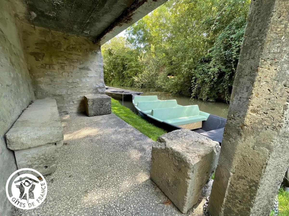 הוילה Gite Charmant Au Bord De L'Eau Avec Canoes, Terrasse Et Jardin A Damvix, Au Coeur Du Marais Poitevin. - Fr-1-426-354 מראה חיצוני תמונה