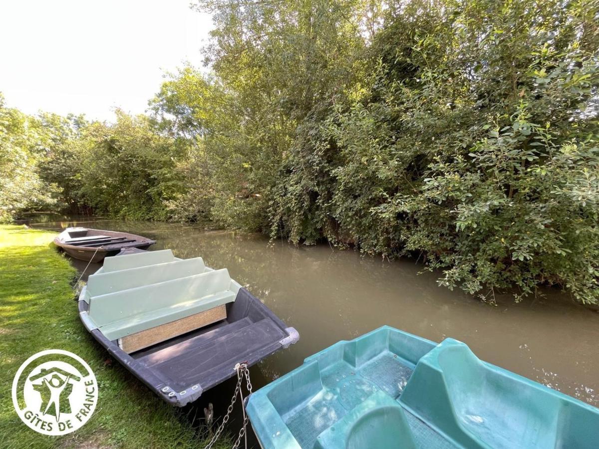 הוילה Gite Charmant Au Bord De L'Eau Avec Canoes, Terrasse Et Jardin A Damvix, Au Coeur Du Marais Poitevin. - Fr-1-426-354 מראה חיצוני תמונה